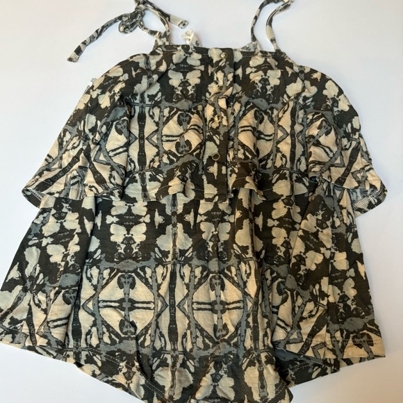 Kate Quinn Bamboo Tie-Strap Romper (12–18M, NWT) 🌿✨ - Picture 2 of 3